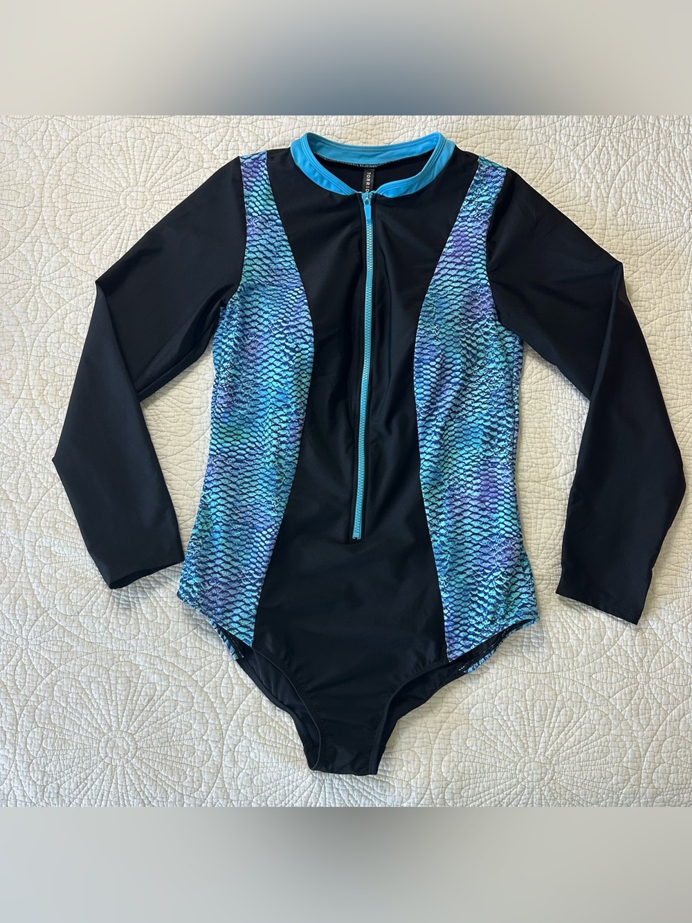 Torrid One Piece Long Sleeve Shaping Swimsuit Size 1
